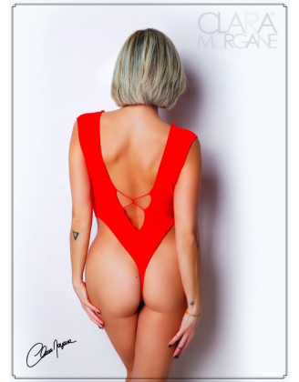 Body Rouge avec décolleté plongeant - Le Numéro 2 - Collection Body
