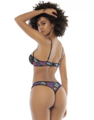 Deux-en-un, nuisette et ensemble trois pièces noir, tissu fleur exotique