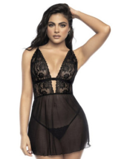 Nuisette avec large décollectée en dentelle et résille noire et string assorti
