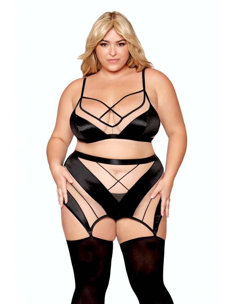 Ensemble grande taille avec Soutien-gorge, jupe porte-jarretelles, string 