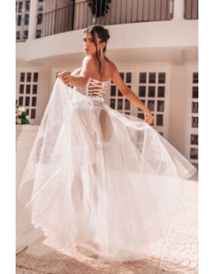 Ensemble 4 pièces blanc, bustier, string et 2 jarretières