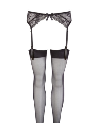 Porte-jarretelles en dentelle et bas noirs