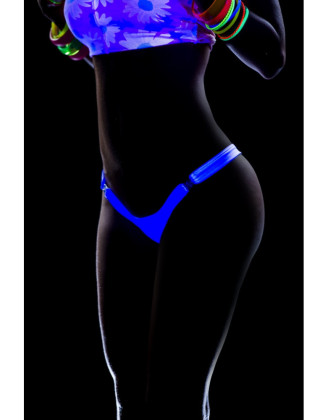 String détachable sur le devant 