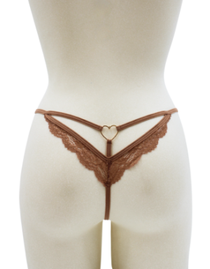 String taupe en dentelle avec bijou cœur doré