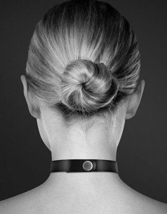 Collier en cuir noir SM avec coeur métal argenté