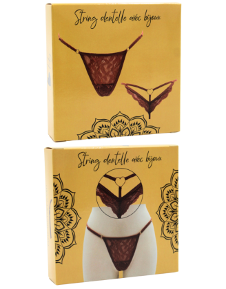 String taupe en dentelle avec bijou cœur doré