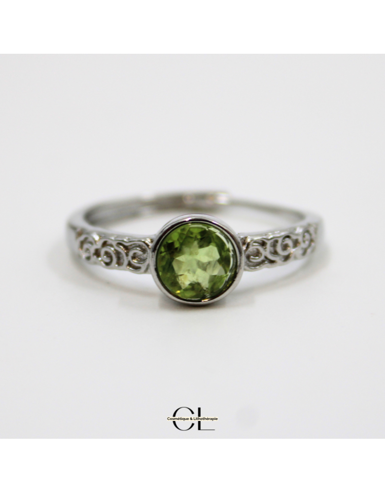 Bague en cuivre blanc ajustable facetté Péridot AA