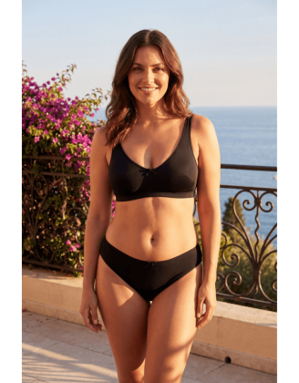 Culotte noire en dentelle avec nœud en satin