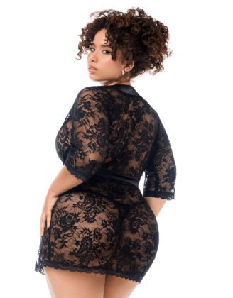 Peignoir en dentelle grande taille Mapalé avec string assorti 